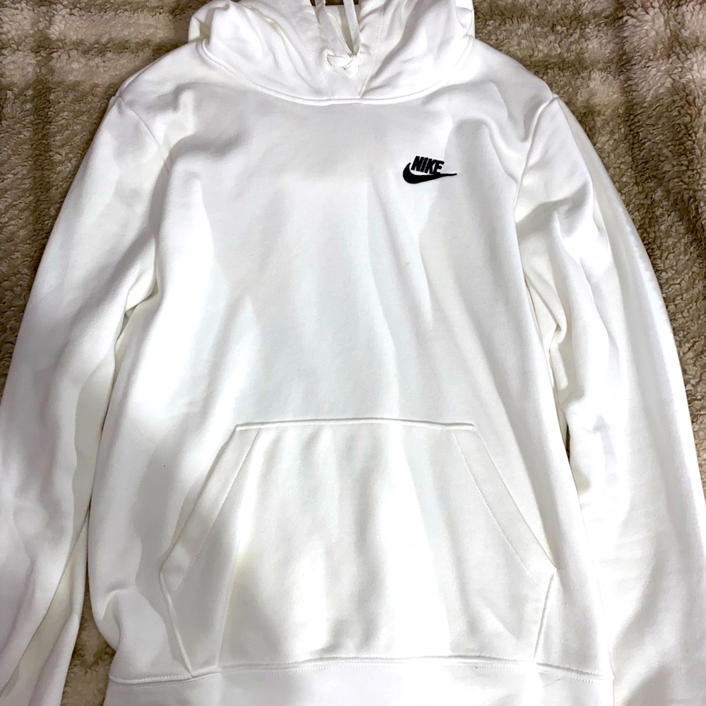 Women’s white nike hoodie (small)